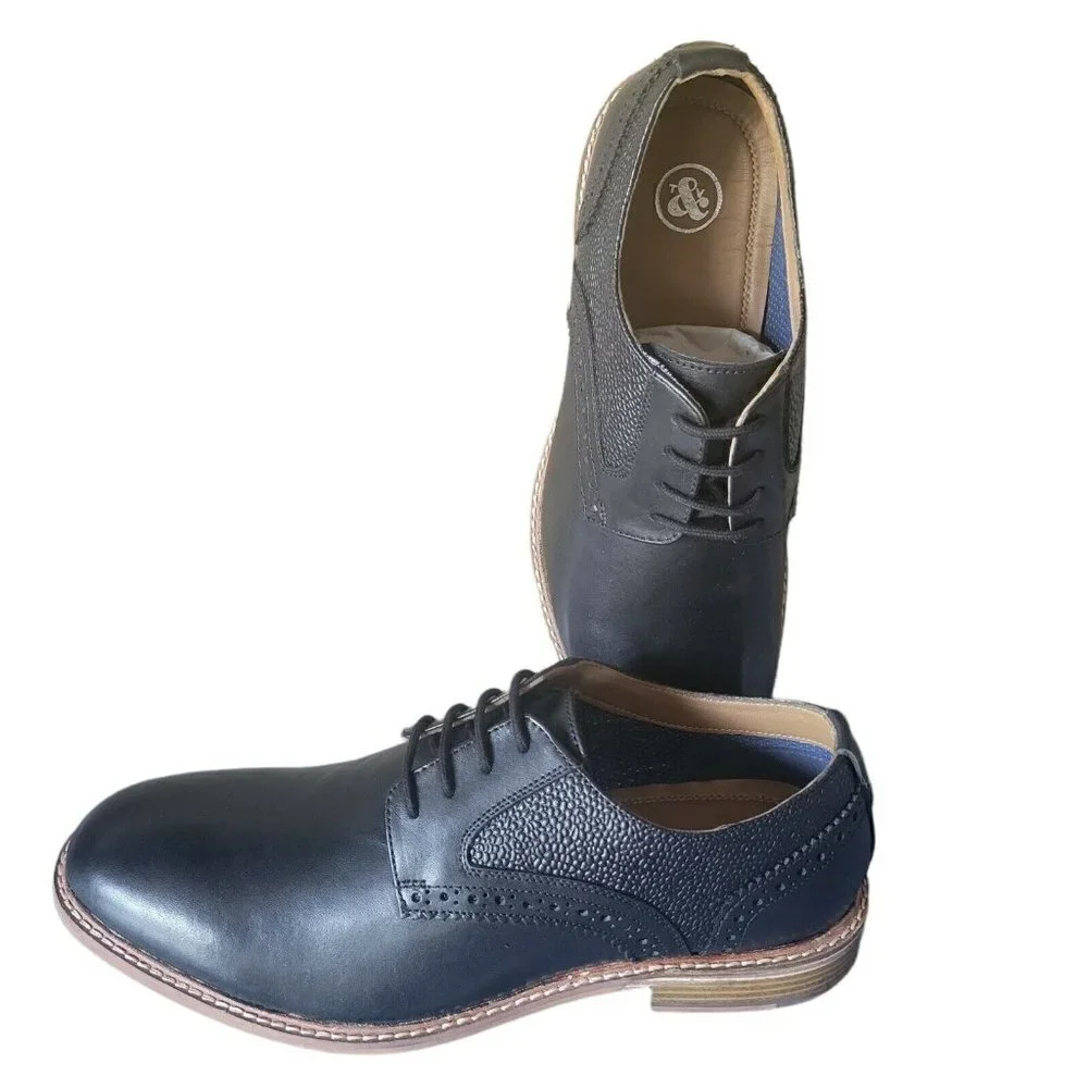 MEN'S Thomas & Vines Dress Shoes. Size 8.5
